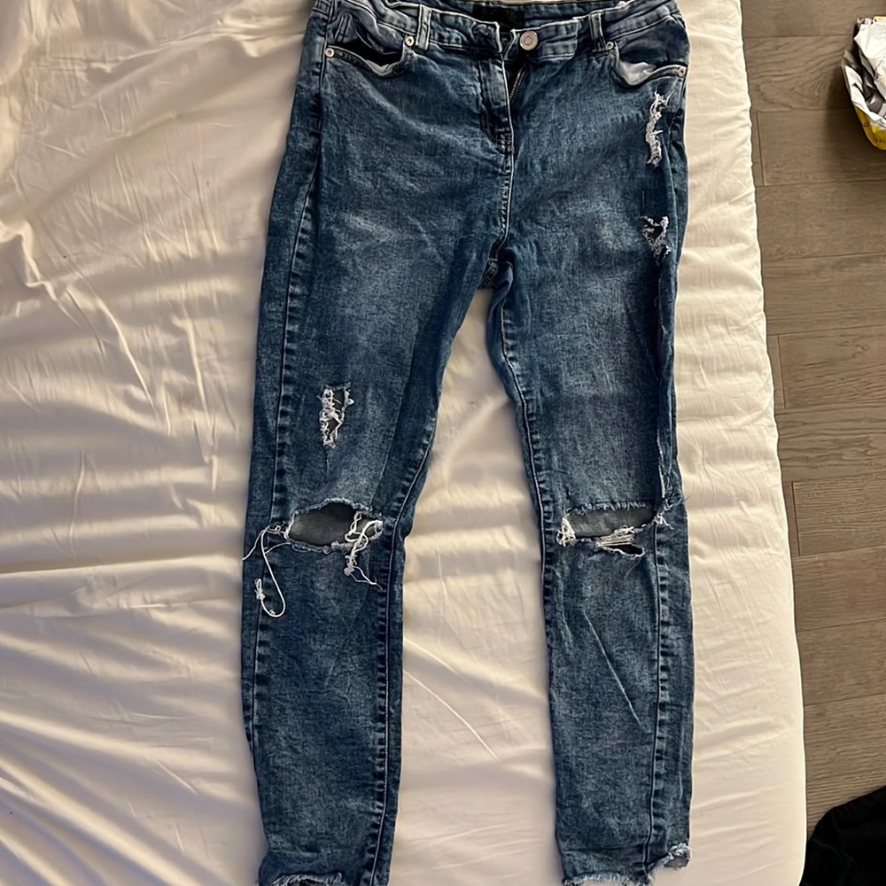 jeans with rips